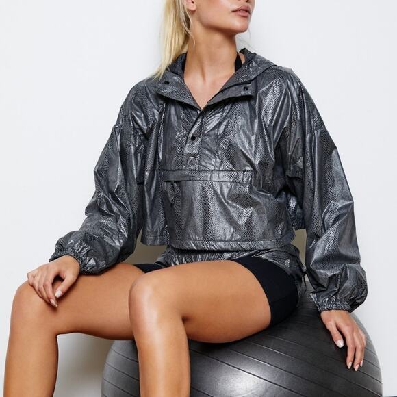 Free People Diamond Back Reflective Jacket Hooded Cropped Size Medium NEW - Picture 1 of 12